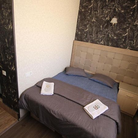 Oazis Hotel Noratus Luaran gambar