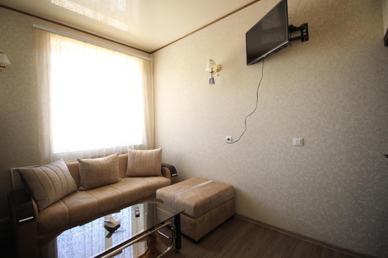 Oazis Hotel Noratus Luaran gambar