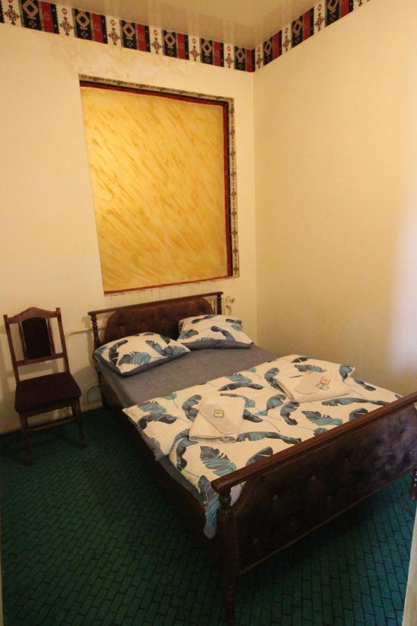 Oazis Hotel Noratus Luaran gambar